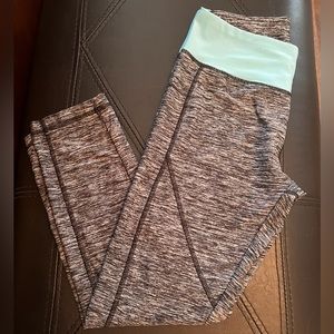 N.Y.L. Gray SpaceDye Capri Leggings w/ black stitching & light turquoise waist.